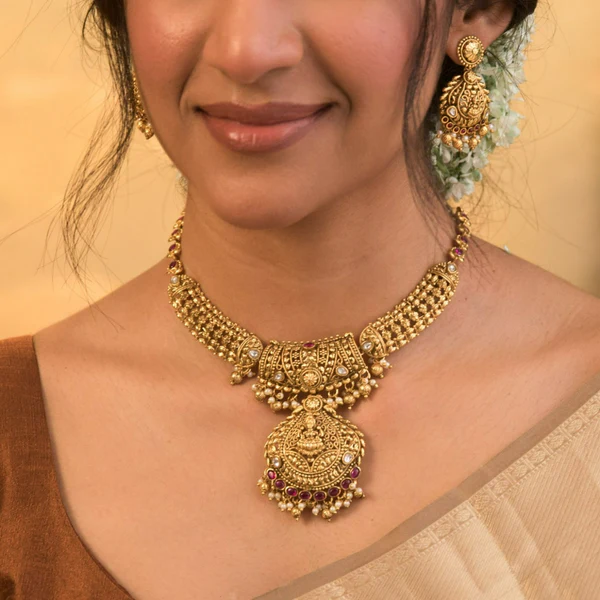 gold jewellery